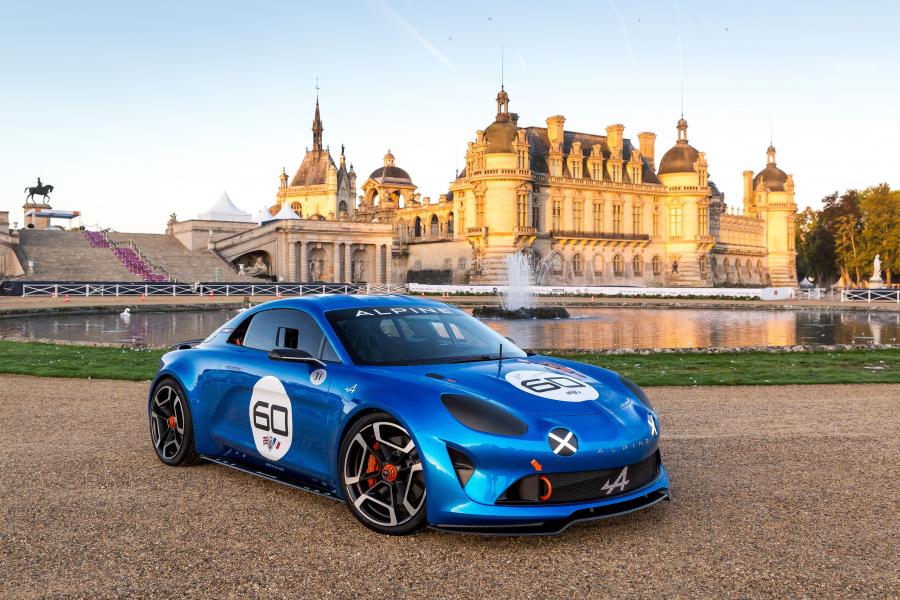  Alpine Celebration Concept 2015 года  (фото 1 из 19)